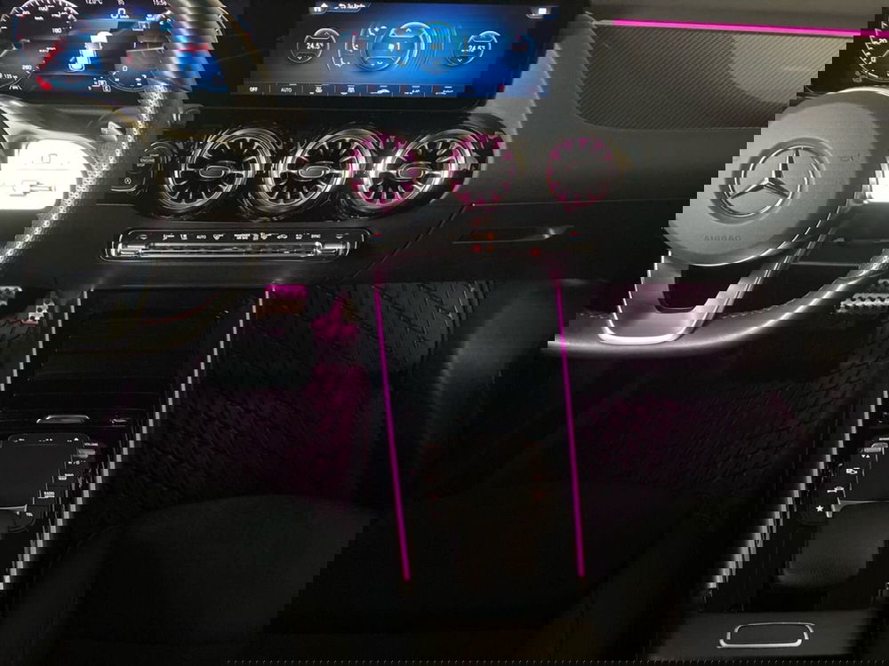 Mercedes-Benz GLA SUV usata a Bergamo (14)