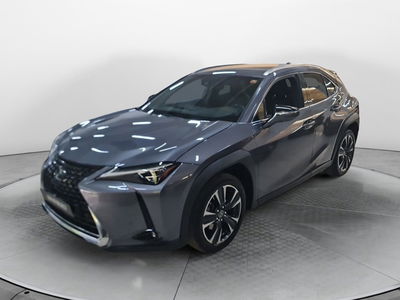 Lexus UX Hybrid 4WD Premium del 2019 usata a San Lazzaro di Savena