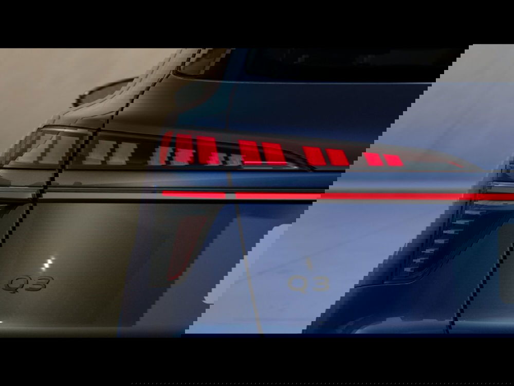 Audi Q3 nuova a Grosseto (7)