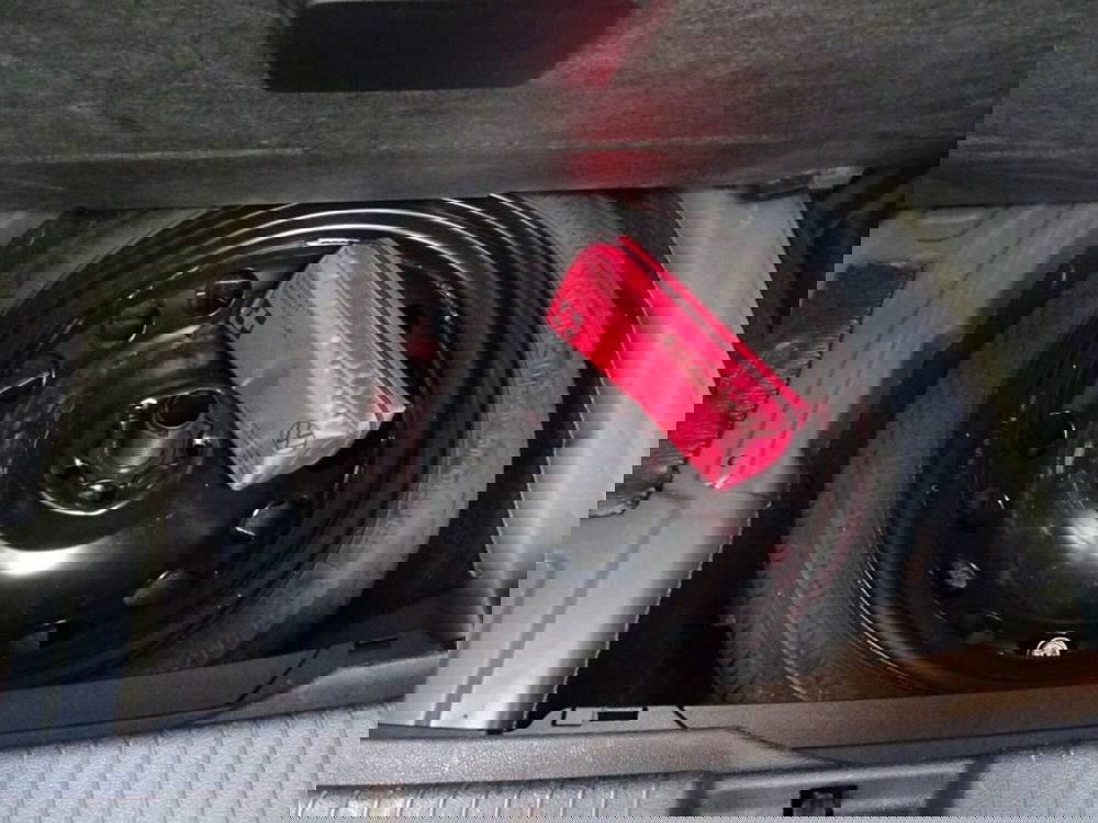 Volkswagen T-Cross usata a Como (15)