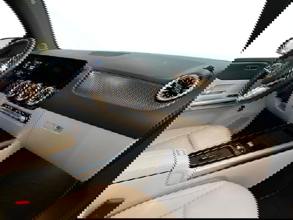 Mercedes-Benz Classe B usata a Bari (9)