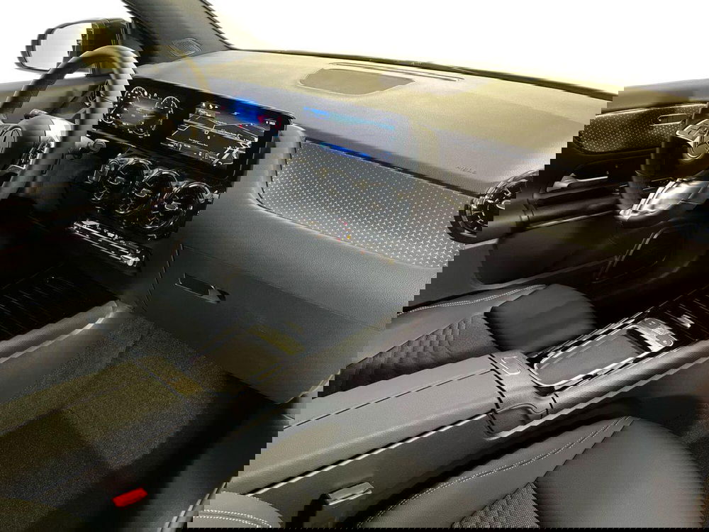 Mercedes-Benz GLA SUV usata a Milano (15)