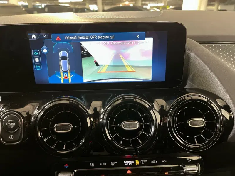 Mercedes-Benz GLA SUV usata a Milano (19)