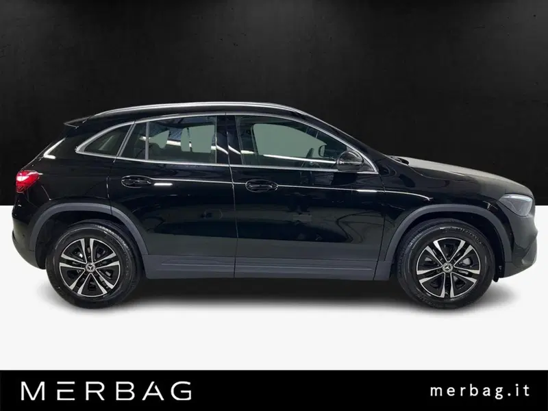 Mercedes-Benz GLA SUV usata a Milano (5)