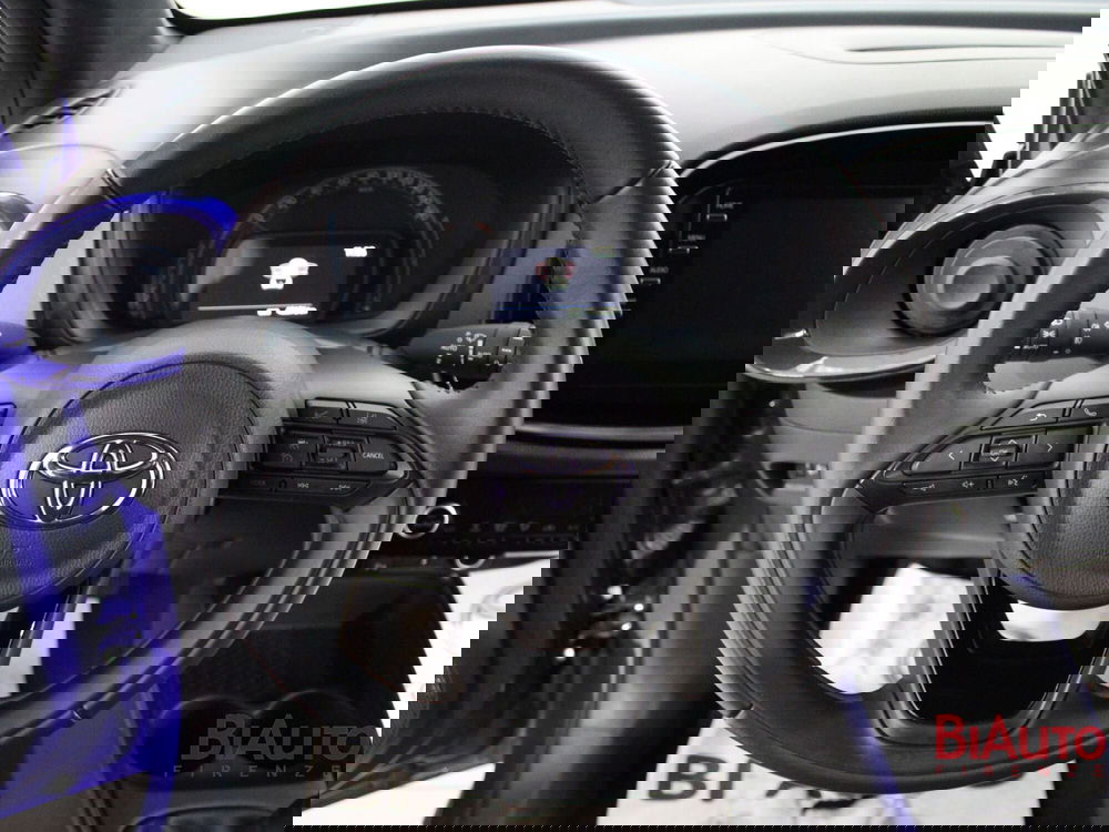 Toyota Aygo X usata a Firenze (11)