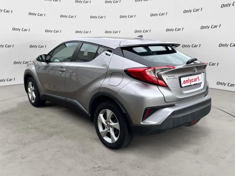 Toyota Toyota C-HR usata a Ferrara (4)