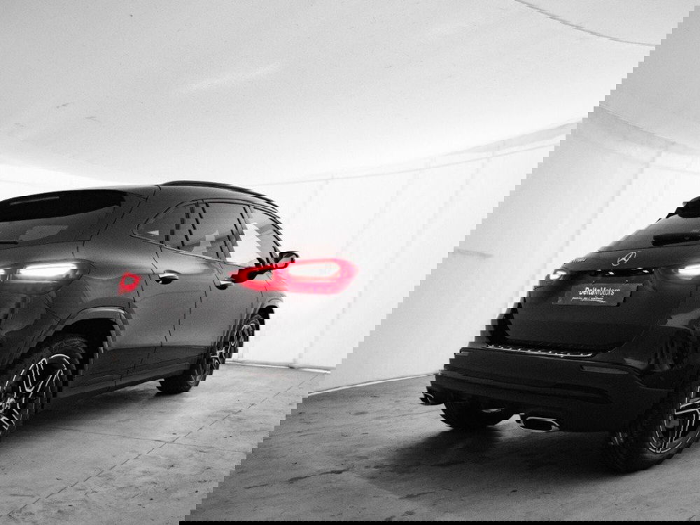 Mercedes-Benz GLA SUV nuova a Macerata (10)