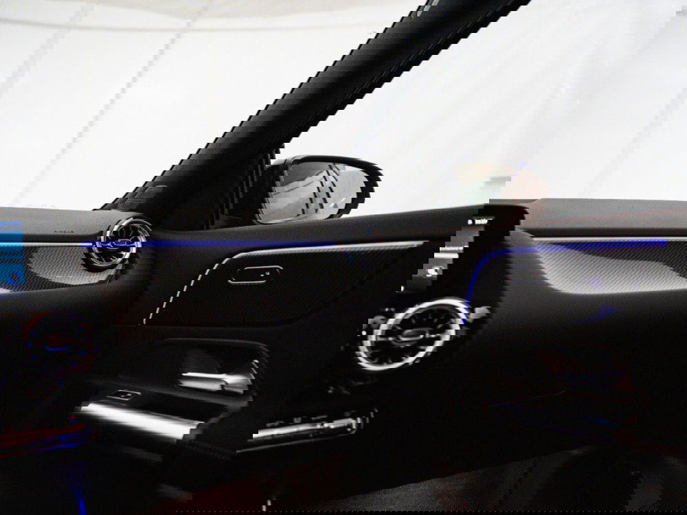 Mercedes-Benz GLA SUV nuova a Macerata (19)