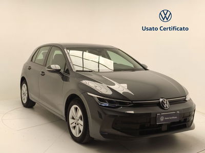 Volkswagen Golf 2.0 TDI SCR Life del 2025 usata a Pratola Serra