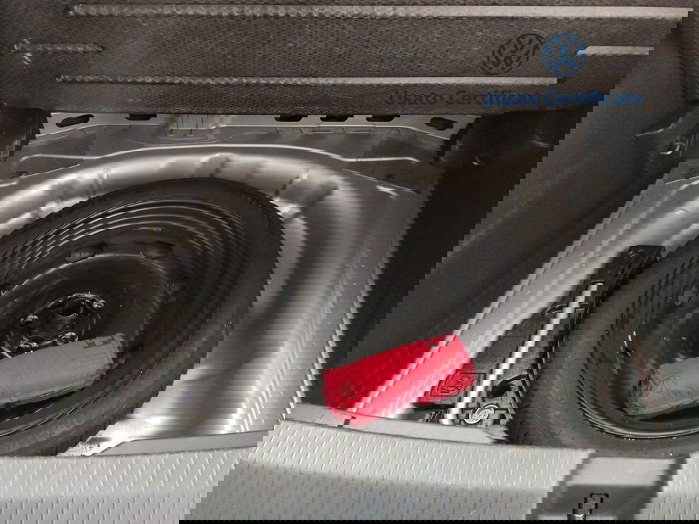 Volkswagen T-Roc usata a Avellino (13)