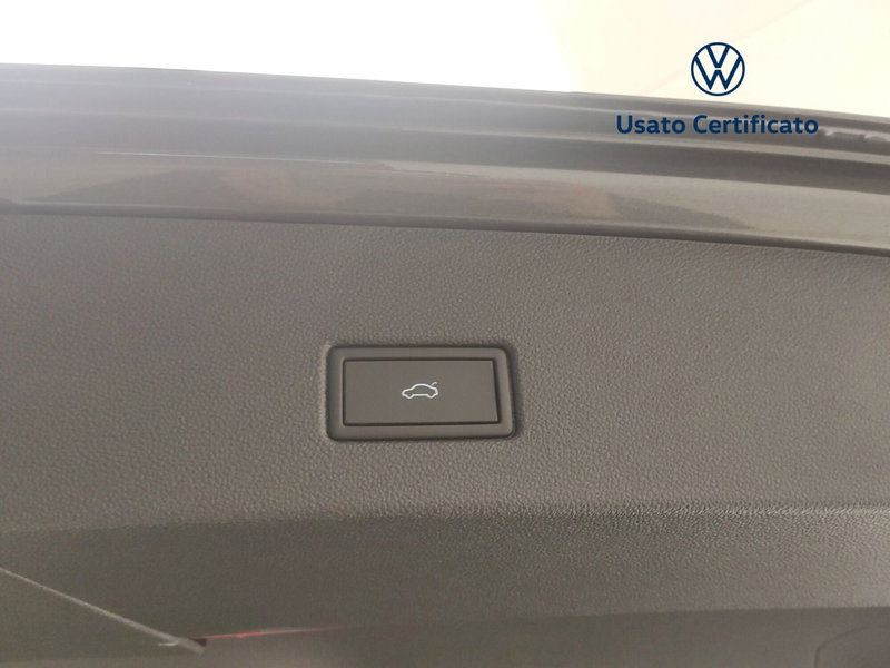 Volkswagen T-Roc usata a Avellino (13)