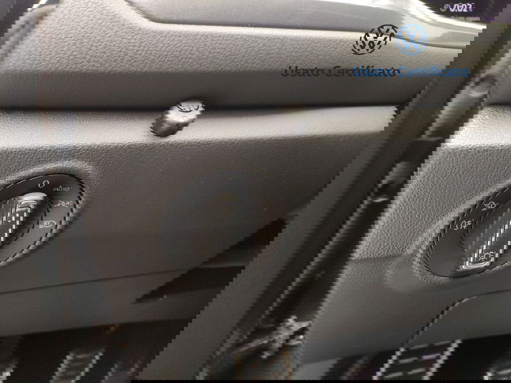 Volkswagen T-Roc usata a Avellino (19)