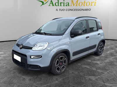 Fiat Panda 1.0 FireFly S&amp;S Hybrid City Cross del 2022 usata a Pordenone