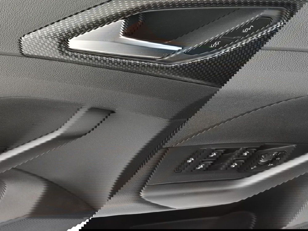 Volkswagen T-Cross usata a Alessandria (16)