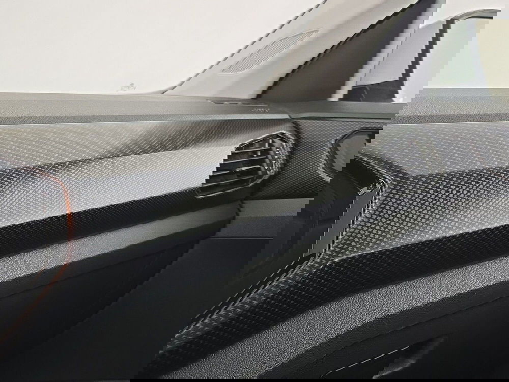 Volkswagen T-Cross usata a Alessandria (18)