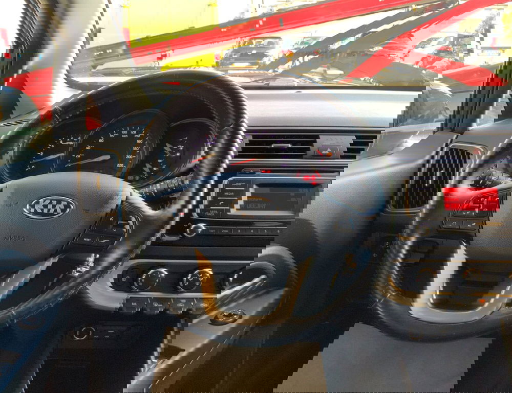 Kia Rio usata a Perugia (12)