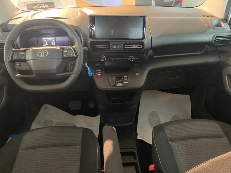 Toyota Proace City Verso Electric nuova a Perugia (7)
