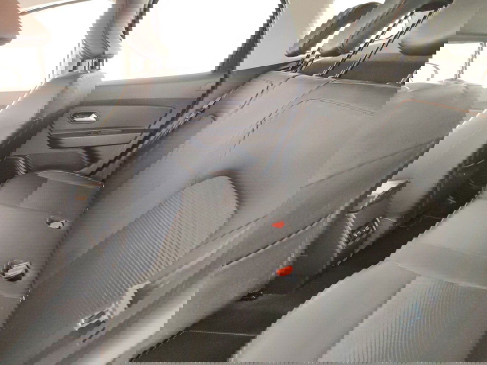 Dacia Duster usata a Massa-Carrara (10)