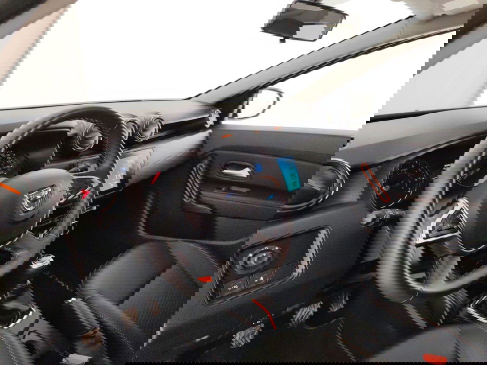 Dacia Duster usata a Massa-Carrara (8)