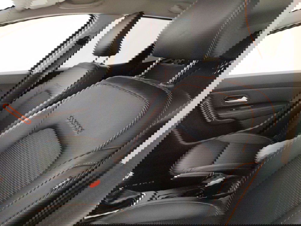 Dacia Duster usata a Massa-Carrara (9)