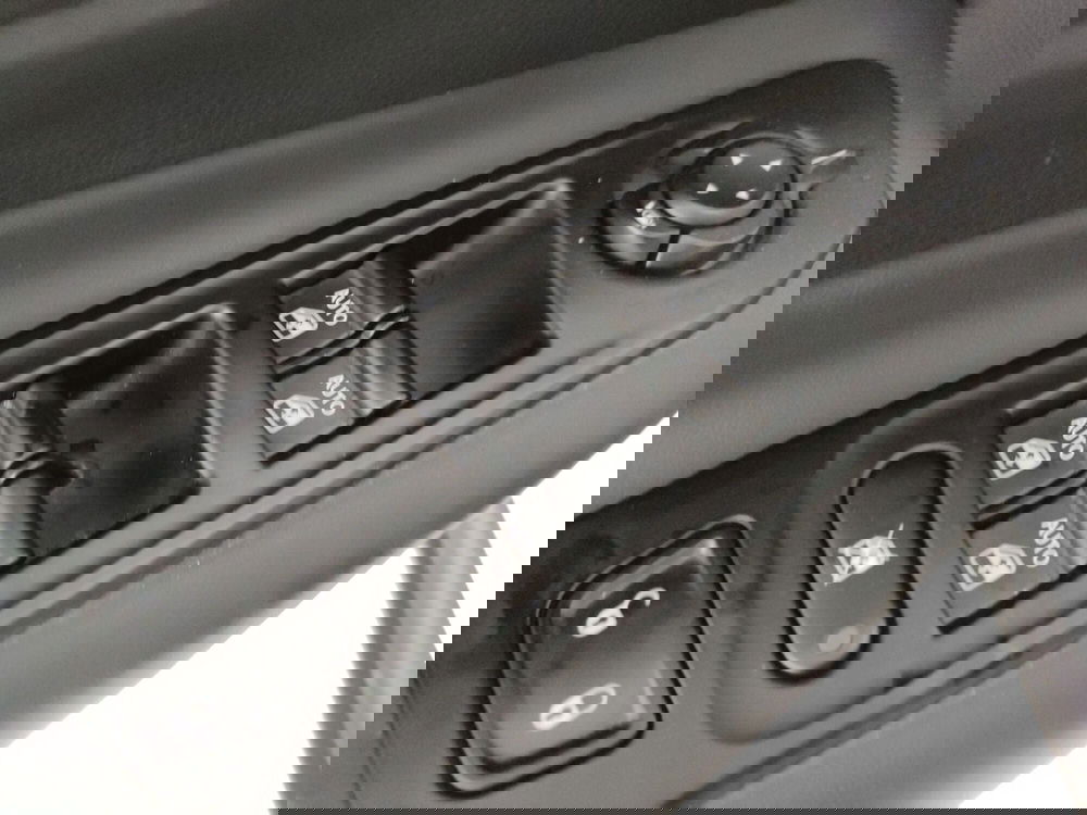 Jeep Renegade usata a Napoli (11)