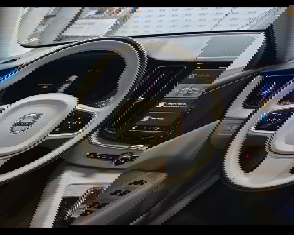 Volvo XC60 usata a Caserta (13)