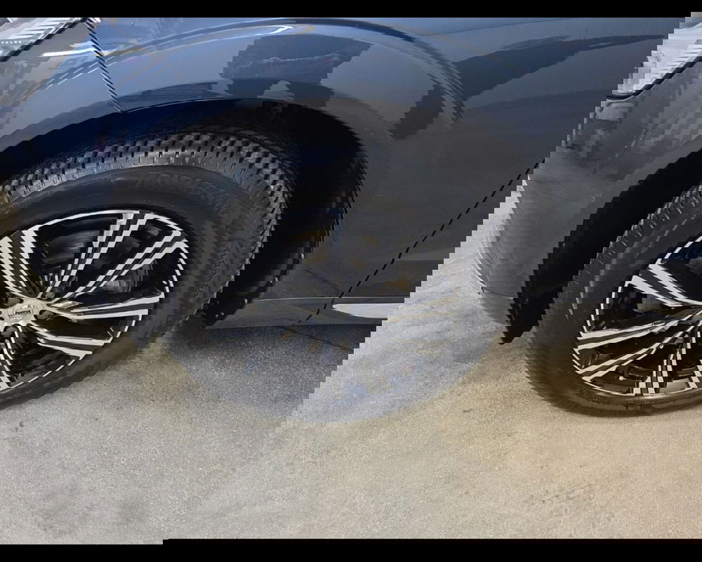 Volvo XC60 usata a Caserta (9)