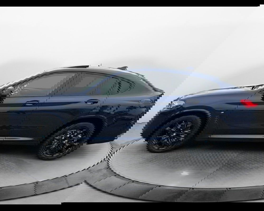 BMW X4 usata a Caserta (9)