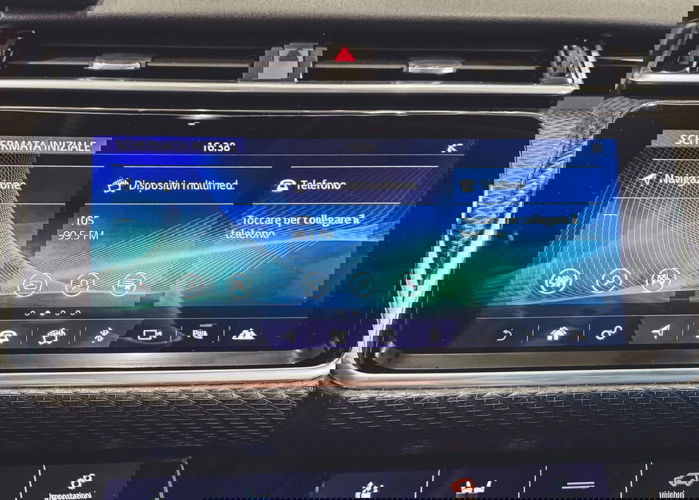 Land Rover Range Rover Velar usata a Vercelli (11)