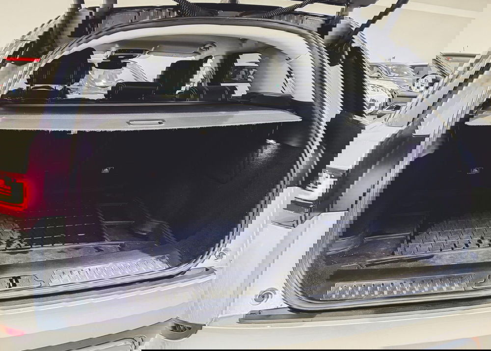 Land Rover Range Rover Velar usata a Vercelli (13)