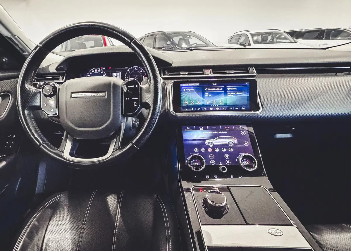 Land Rover Range Rover Velar usata a Vercelli (16)