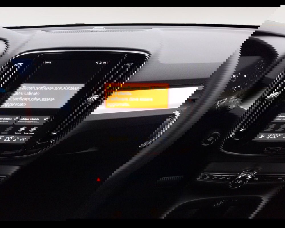 Volvo XC40 nuova a Bologna (12)