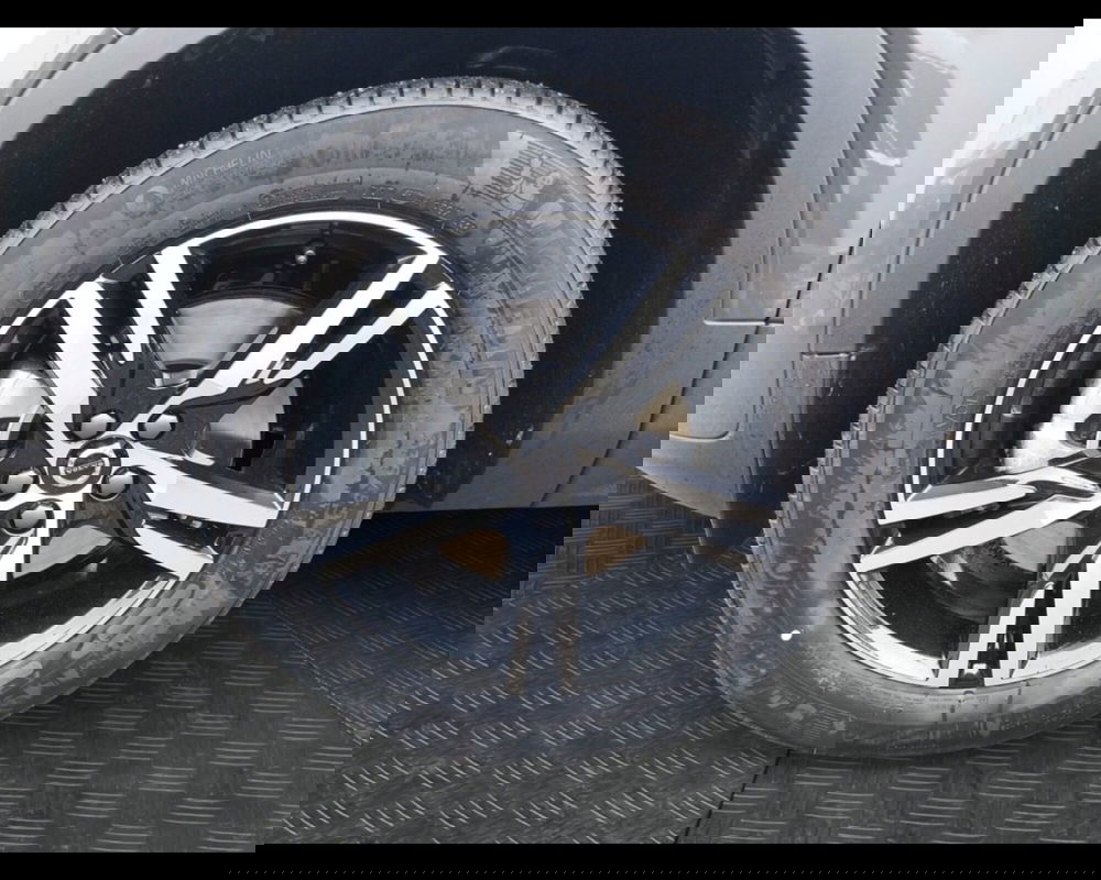 Volvo XC40 nuova a Bologna (9)