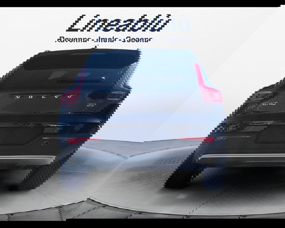 Volvo XC40 nuova a Bologna (4)