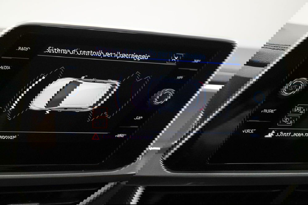 Volkswagen T-Roc usata a Varese (16)