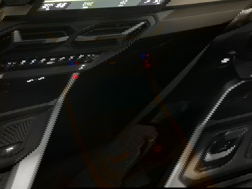 Dacia Bigster usata a Milano (15)