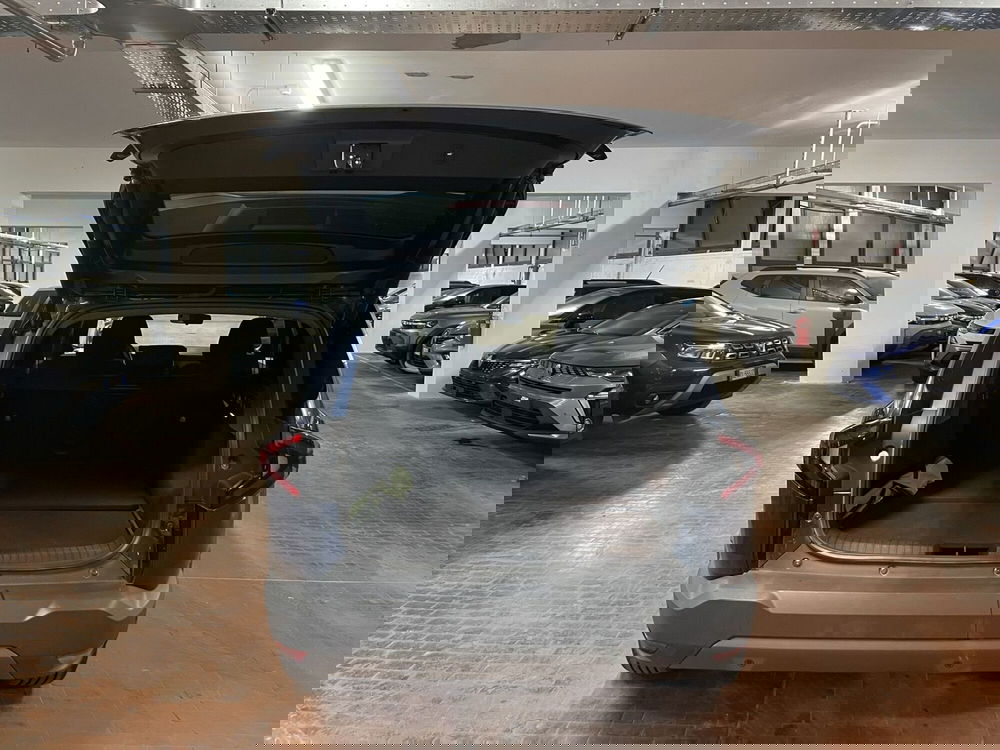 Dacia Bigster usata a Milano (8)