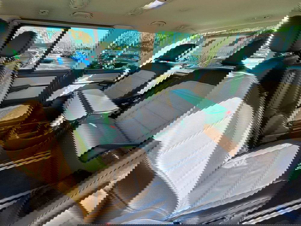 Volkswagen Multivan usata a Modena (14)