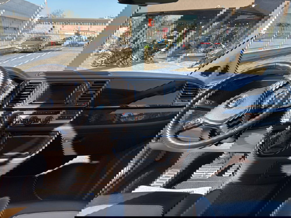 Volkswagen Multivan usata a Modena (15)