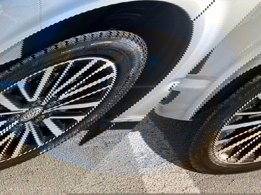 Volkswagen Multivan usata a Modena (9)