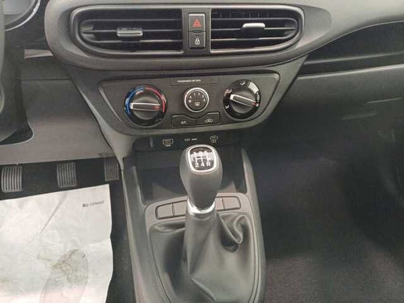 Hyundai i10 nuova a Venezia (14)