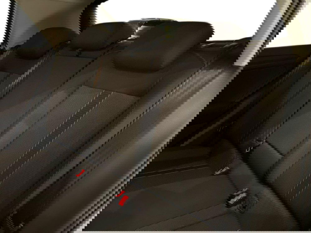 Volkswagen T-Roc nuova a Prato (12)