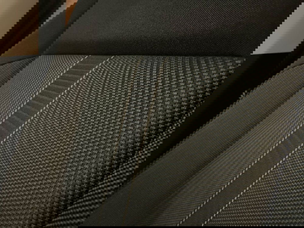 Volkswagen T-Roc nuova a Prato (17)