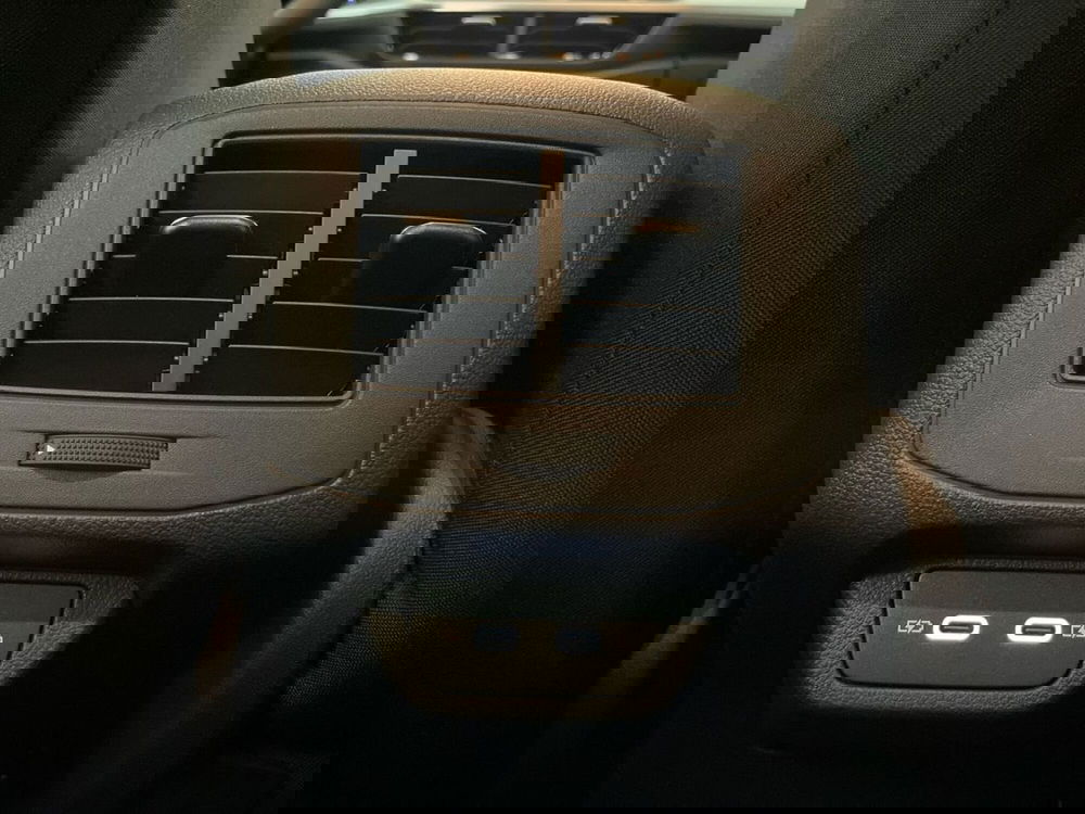 Volkswagen T-Roc nuova a Prato (20)