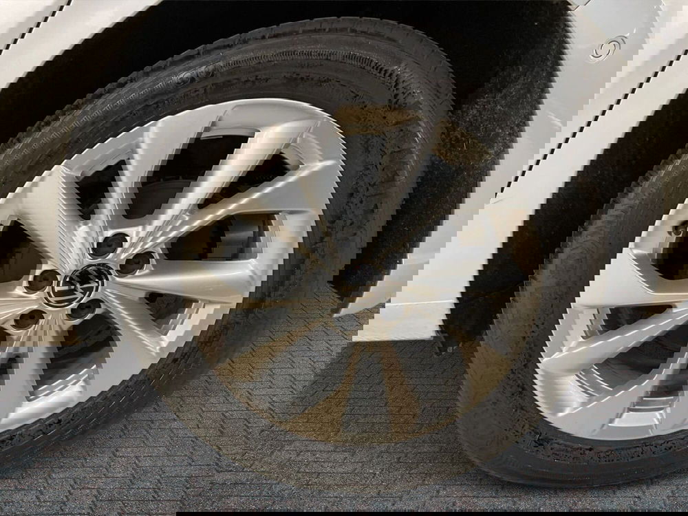 Volkswagen Polo nuova a Prato (6)