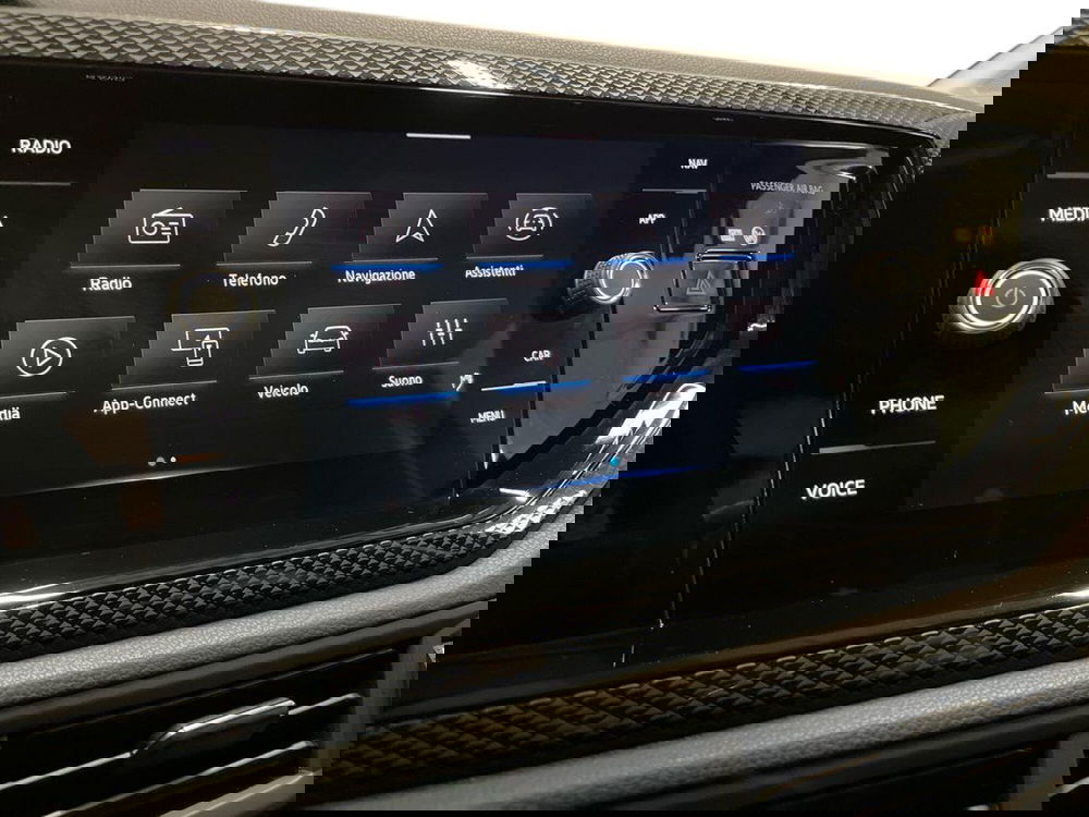 Volkswagen Polo nuova a Prato (14)