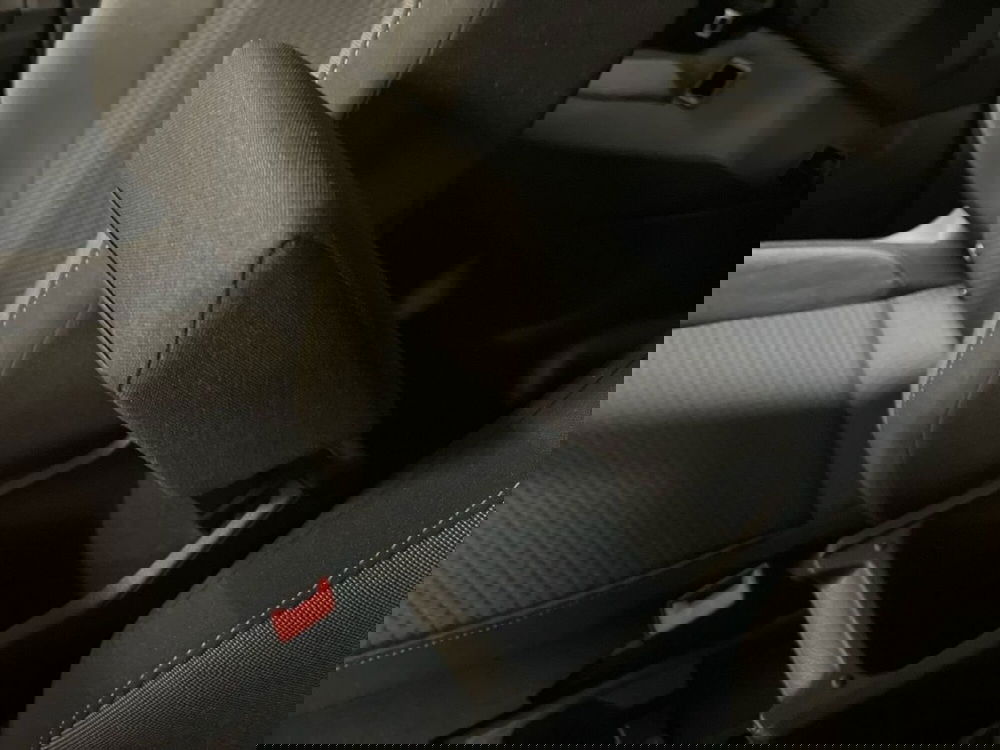 Volkswagen Polo nuova a Prato (17)