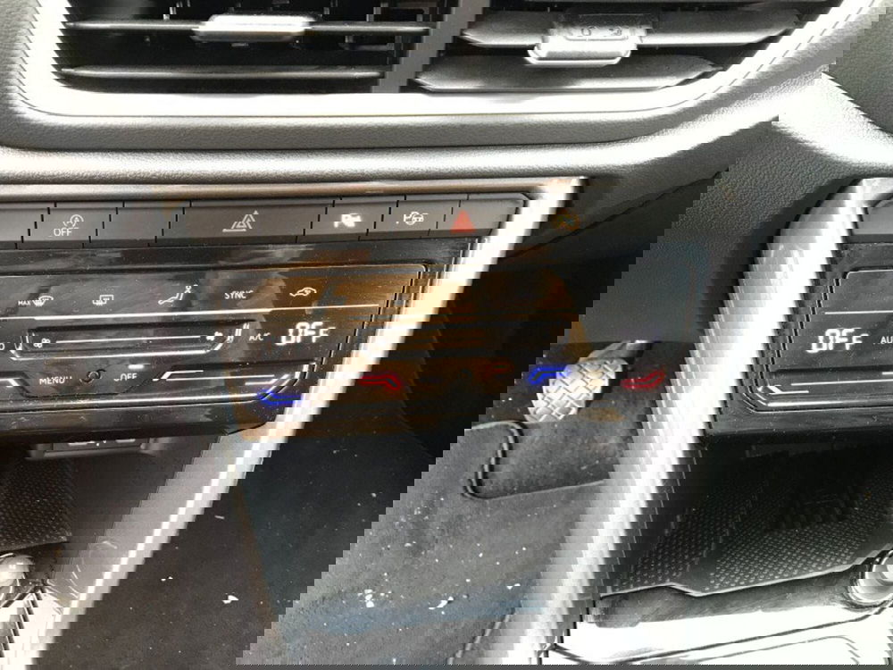 Volkswagen T-Roc usata a Cuneo (11)