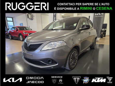 Lancia Ypsilon 1.2 69 CV 5 porte Gold del 2018 usata a Rimini