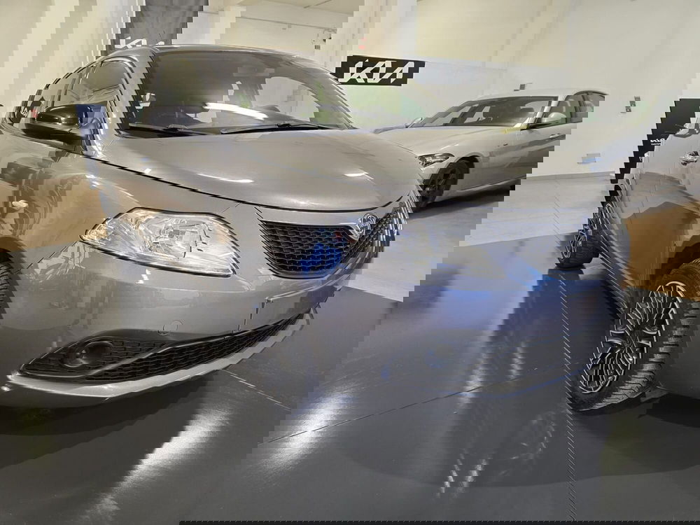 Lancia Ypsilon usata a Rimini (3)